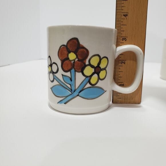 Vtg MCM Floral Stoneware Mugs Blue Brown & Yellow 4oz China 4 Floral Patterns - Picture 10 of 15